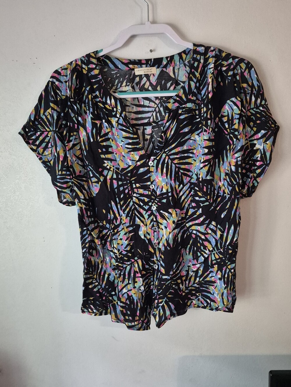 Love Stitch Palm Tree Print Button Down Shirt Size Small